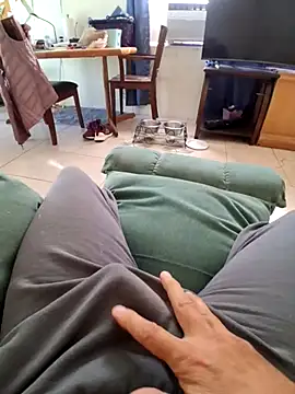 Snapshot of pullitoff chatting on January 19, 2026, 3:49 pm pullitoff online show from January 19, 2026, 3:49 pm