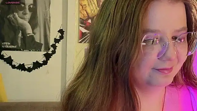 Sienna-Cow online show from November 5, 2025, 12:38 pm