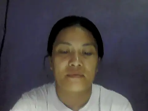 Uniquebeauty32 online show from July 17, 2026, 4:12 pm