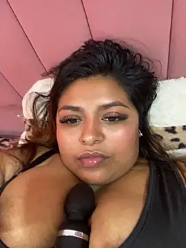 Snapshot of Hela_Collins chatting on October 19, 2025, 11:22 am Hela Collins online show from October 19, 2025, 11:22 am