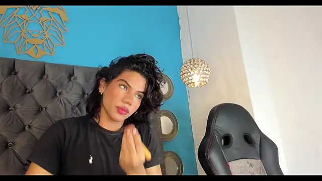 Snapshot of bxby_dolls chatting on October 6, 2025, 4:43 am bxby dolls online show from October 6, 2025, 4:43 am