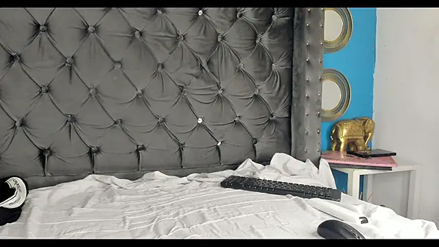 Snapshot of bxby_dolls chatting on October 10, 2025, 3:27 am bxby dolls online show from October 10, 2025, 3:27 am