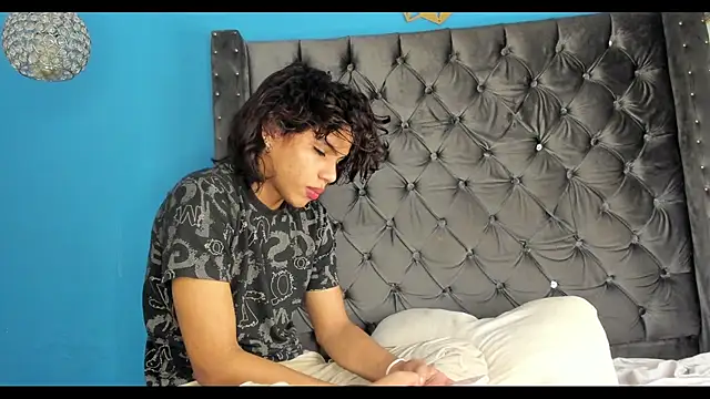 bxby dolls online show from October 13, 2025, 3:39 am