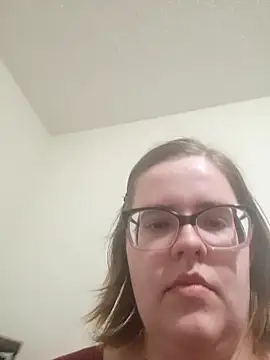 VeiledMuse online show from April 5, 2026, 2:31 am