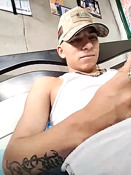 Tussi-amor online show from September 23, 2025, 3:04 pm