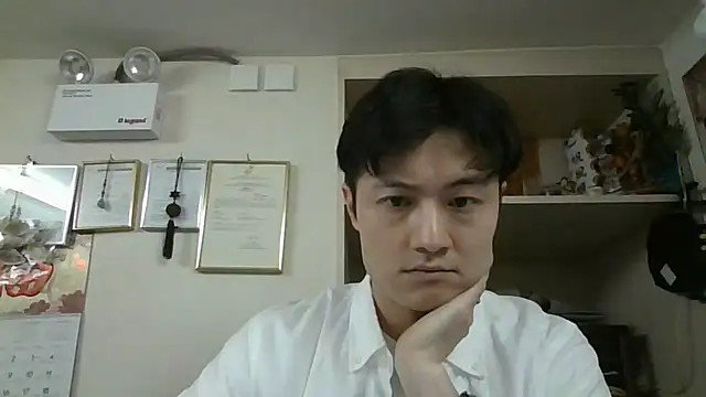 changbibit online show from April 9, 2026, 4:23 am