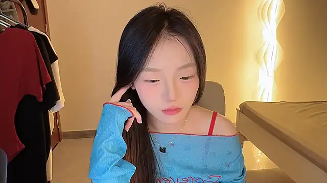 Snapshot of Robin-o3 chatting on September 20, 2025, 3:35 pm Robin-o3 online show from September 20, 2025, 3:35 pm