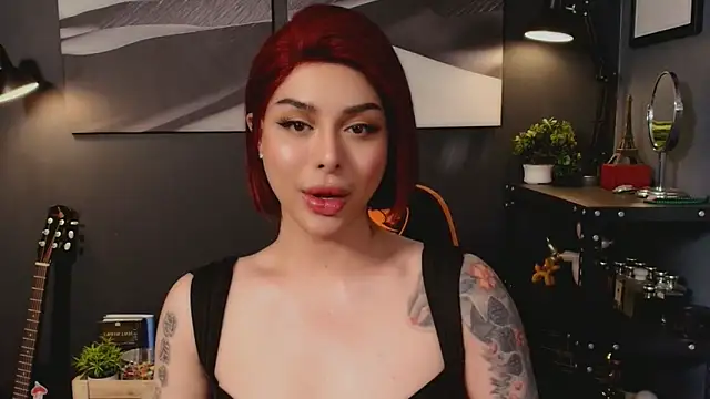 Snapshot of LUNACOCKSLAYER chatting on January 10, 2026, 8:10 pm LUNACOCKSLAYER online show from January 10, 2026, 8:10 pm