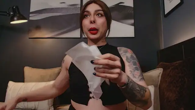 Snapshot of LUNACOCKSLAYER chatting on February 28, 2026, 8:04 am LUNACOCKSLAYER online show from February 28, 2026, 8:04 am