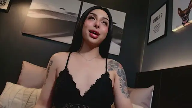 Snapshot of LUNACOCKSLAYER chatting on March 25, 2026, 3:51 pm LUNACOCKSLAYER online show from March 25, 2026, 3:51 pm