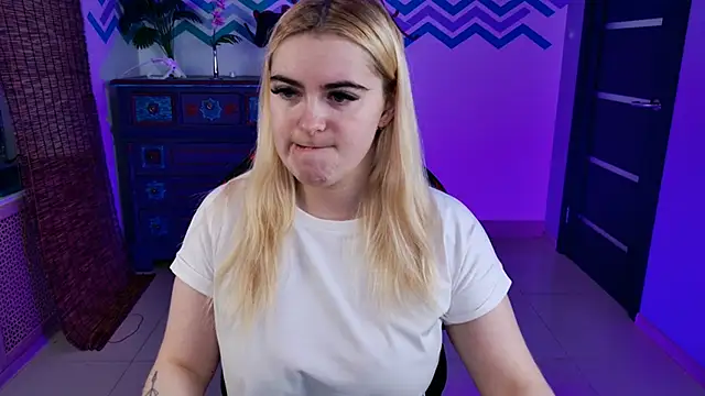 Stef Nicks online show from November 23, 2025, 9:09 am