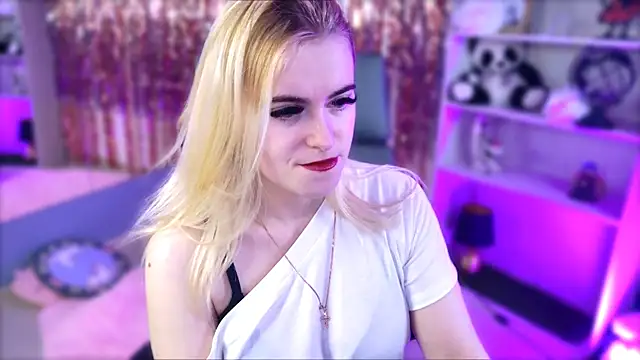 Stef Nicks online show from April 7, 2026, 9:10 am