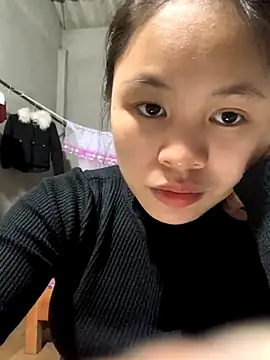 NhuFox online show from November 3, 2025, 1:40 am