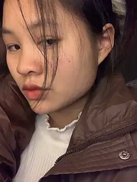 NhuFox online show from December 5, 2025, 1:25 am