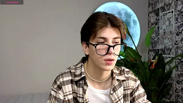 Oliver Starboy online show from October 3, 2025, 5:26 am