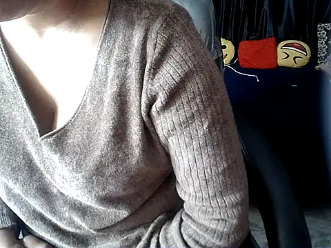 Anaconda-Mall online show from November 21, 2025, 3:33 pm