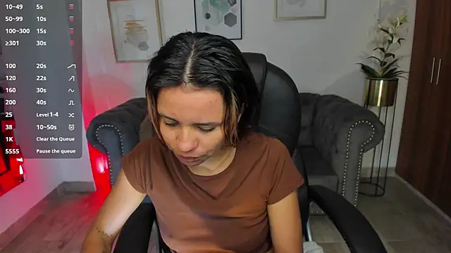 Celestee rain online show from November 19, 2025, 12:16 pm