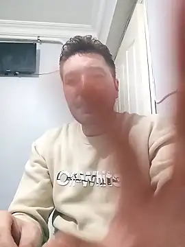 mert0359 online show from February 21, 2026, 10:44 pm