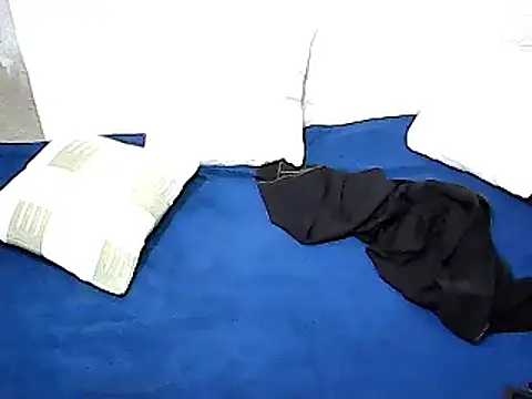 xxhottinybabe online show from January 11, 2026, 3:17 pm