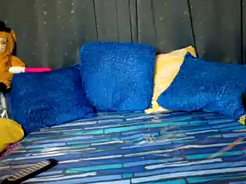 xxloveheart online show from September 26, 2025, 7:01 am