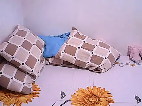 Snapshot of Sweetyummybabygirl chatting on July 2, 2026, 7:36 am Sweetyummybabygirl online show from July 2, 2026, 7:36 am