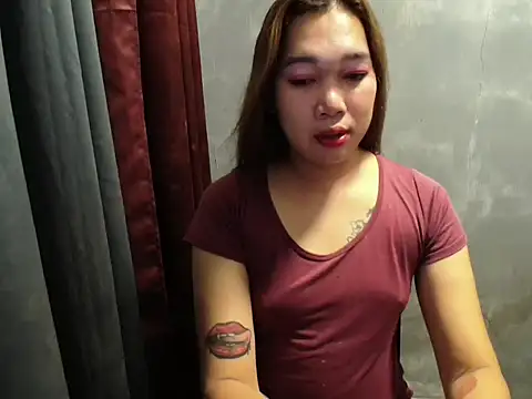 Snapshot of ur_sexymaurice chatting on March 25, 2026, 9:21 pm ur sexymaurice online show from March 25, 2026, 9:21 pm