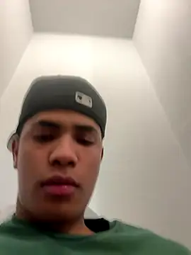 fuego01 online show from November 27, 2025, 6:37 am