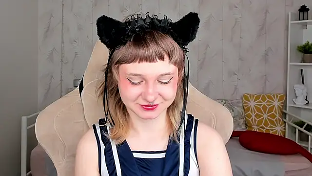 Tori Cutie online show from April 12, 2026, 12:04 am