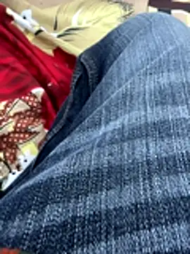 Snapshot of LOVEGURU1095 chatting on October 29, 2025, 6:48 am LOVEGURU1095 online show from October 29, 2025, 6:48 am