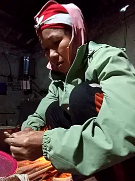 TinTin321 online show from November 20, 2025, 11:37 pm