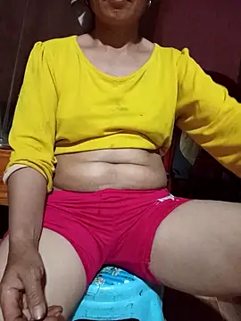 Snapshot of TinTin321 chatting on March 27, 2026, 11:32 am TinTin321 online show from March 27, 2026, 11:32 am