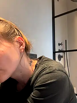 Snapshot of IsabellaEtha chatting on November 6, 2025, 3:13 pm IsabellaEtha online show from November 6, 2025, 3:13 pm