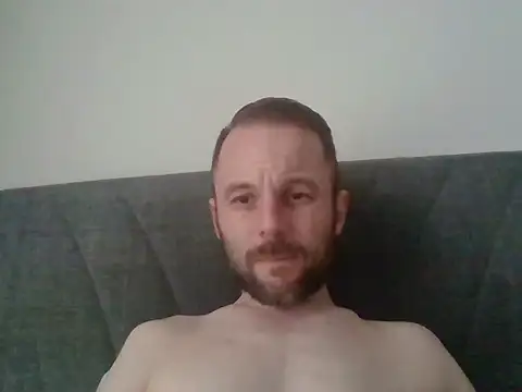 isimsizsikicii online show from April 13, 2026, 4:12 pm