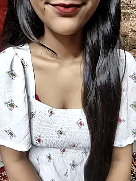 Snapshot of Indian-Aleena chatting on October 9, 2025, 6:00 am Indian-Aleena online show from October 9, 2025, 6:00 am