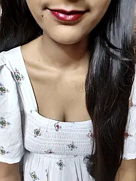 Snapshot of Indian-Aleena chatting on October 18, 2025, 7:42 am Indian-Aleena online show from October 18, 2025, 7:42 am