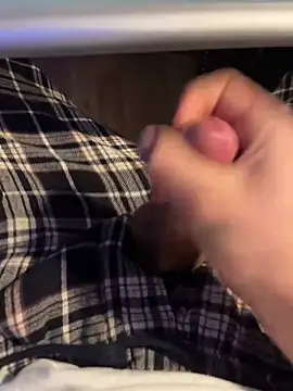 19yearsboyy online show from November 4, 2025, 5:23 pm