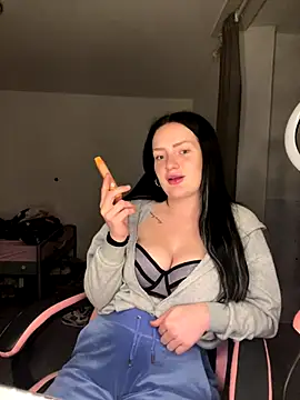 baddestbaabyy online show from October 12, 2025, 7:57 pm