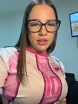 AlessiaaRuso1 online show from June 24, 2026, 2:10 am
