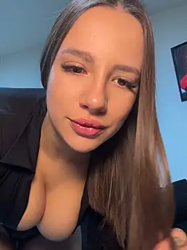 AlessiaaRuso1 online show from July 15, 2026, 4:07 am