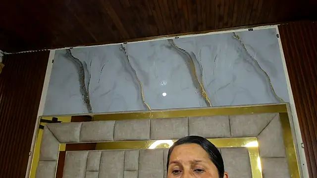 KikaDuque online show from April 9, 2026, 6:57 pm