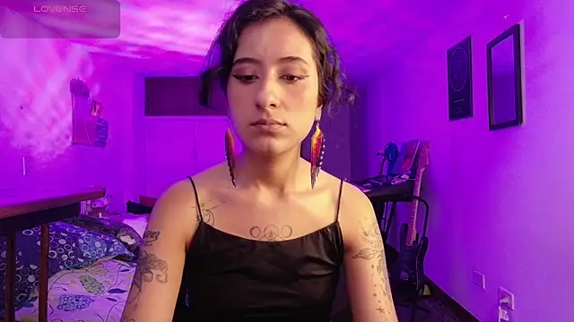 atenea dragon   online show from December 1, 2025, 9:53 pm