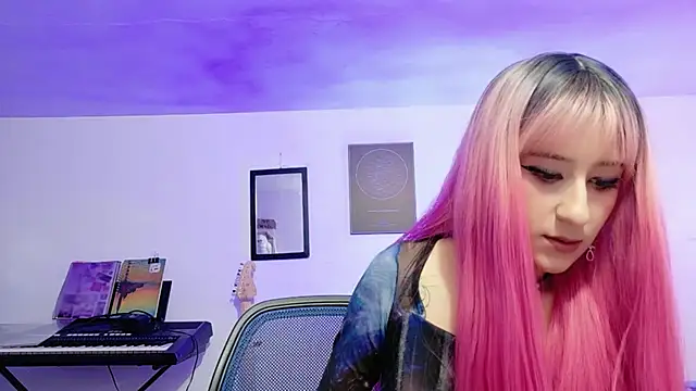 atenea dragon   online show from February 1, 2026, 8:29 pm