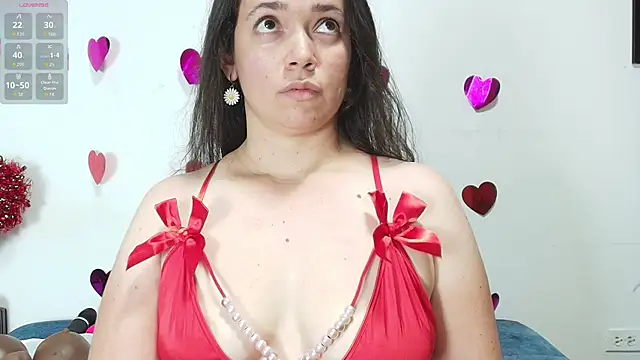 Snapshot of loreen_grey chatting on February 9, 2026, 8:02 pm loreen grey online show from February 9, 2026, 8:02 pm