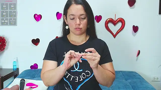 Snapshot of loreen_grey chatting on February 16, 2026, 8:05 pm loreen grey online show from February 16, 2026, 8:05 pm