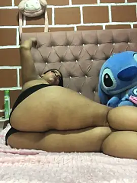 Snapshot of Rachellcooperrr chatting on March 5, 2026, 3:57 am Rachellcooperrr online show from March 5, 2026, 3:57 am