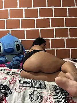 Snapshot of Rachellcooperrr chatting on March 29, 2026, 8:31 pm Rachellcooperrr online show from March 29, 2026, 8:31 pm