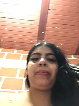 Rachellcooperrr online show from May 15, 2026, 10:50 pm