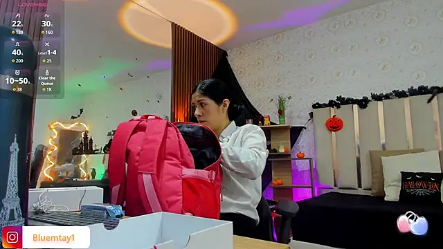 BLUE TAY1 online show from October 27, 2025, 12:09 pm