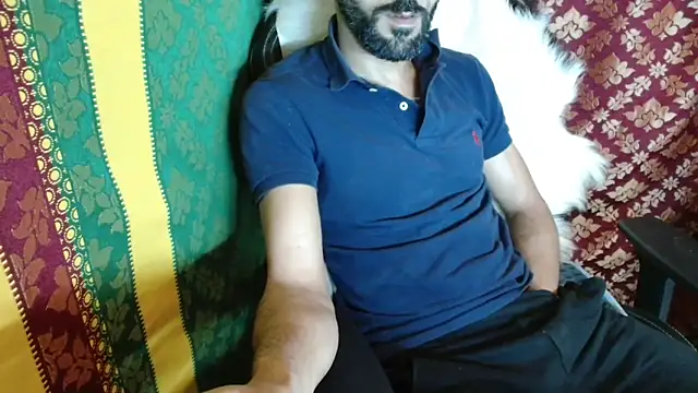 JUSTFORRICH online show from April 14, 2026, 10:43 am