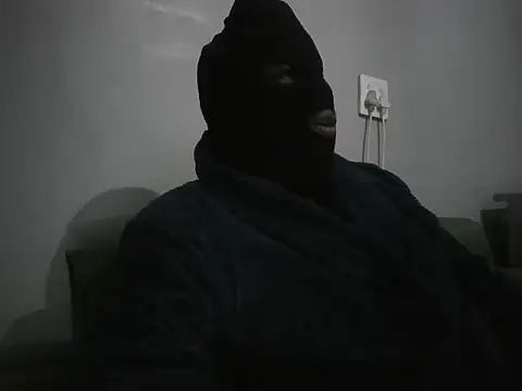 Snapshot of YoursManXXX chatting on November 13, 2025, 8:30 pm YoursManXXX online show from November 13, 2025, 8:30 pm